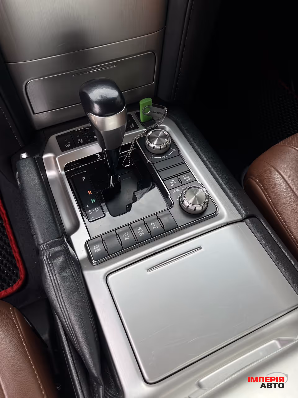 Toyota Land Cruiser - фото 12