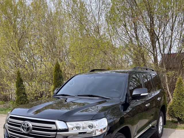 Toyota Land Cruiser - фото 1