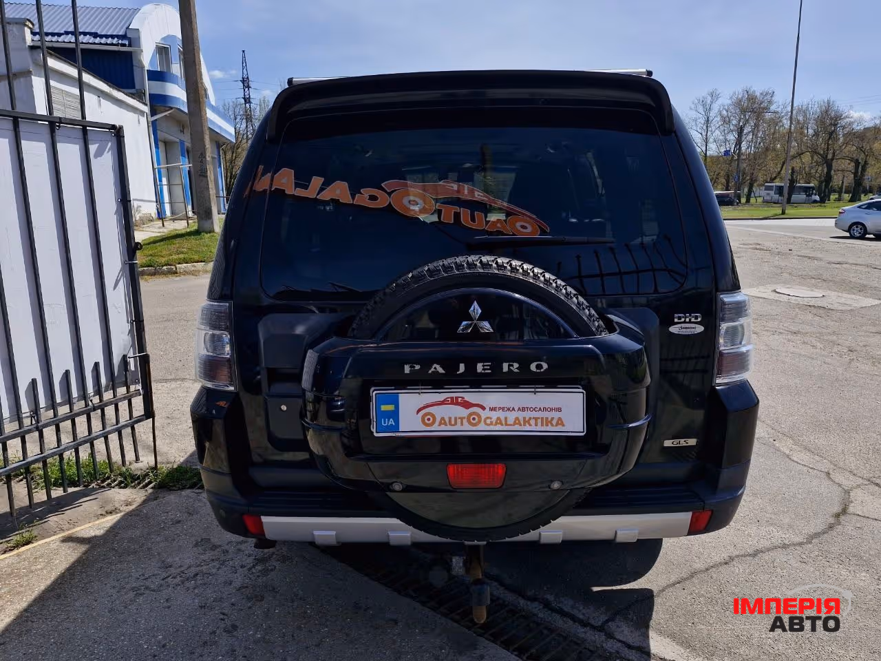 Mitsubishi Pajero - фото 2