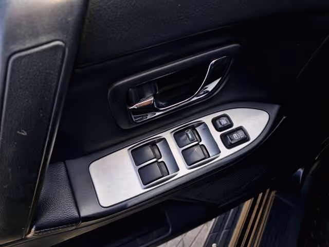 Mitsubishi Pajero - фото 5
