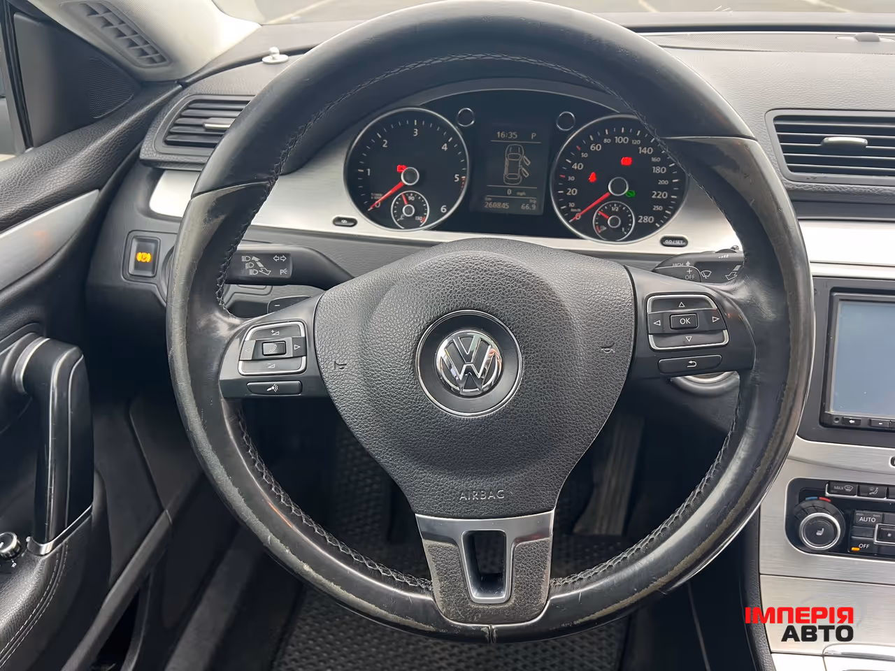 Volkswagen Passat CC - фото 26