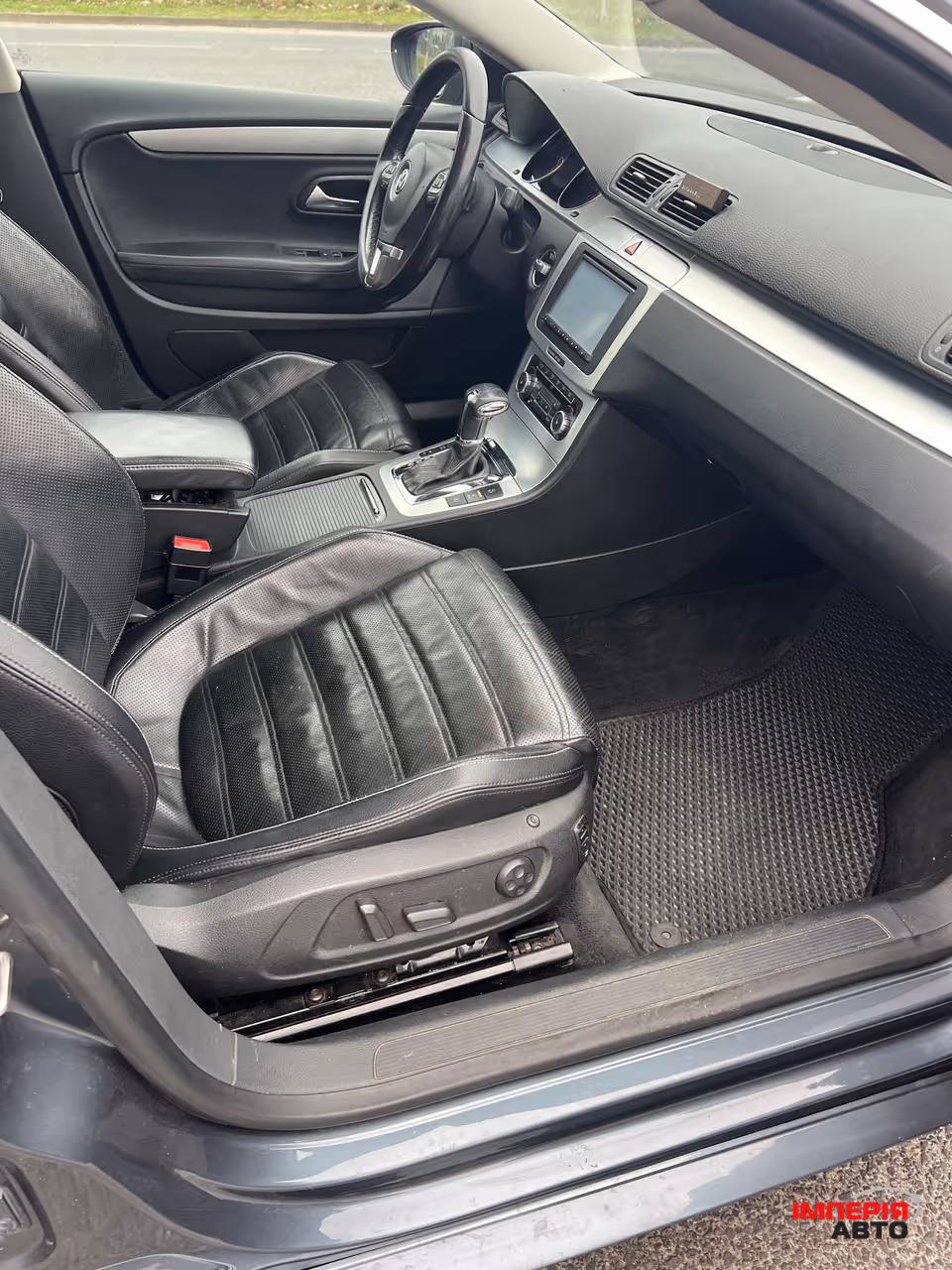 Volkswagen Passat CC - фото 16