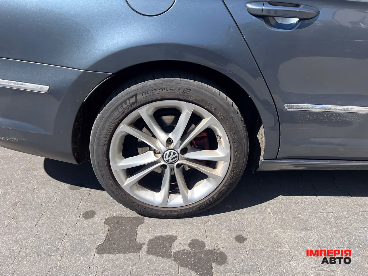 Volkswagen Passat CC - фото 45