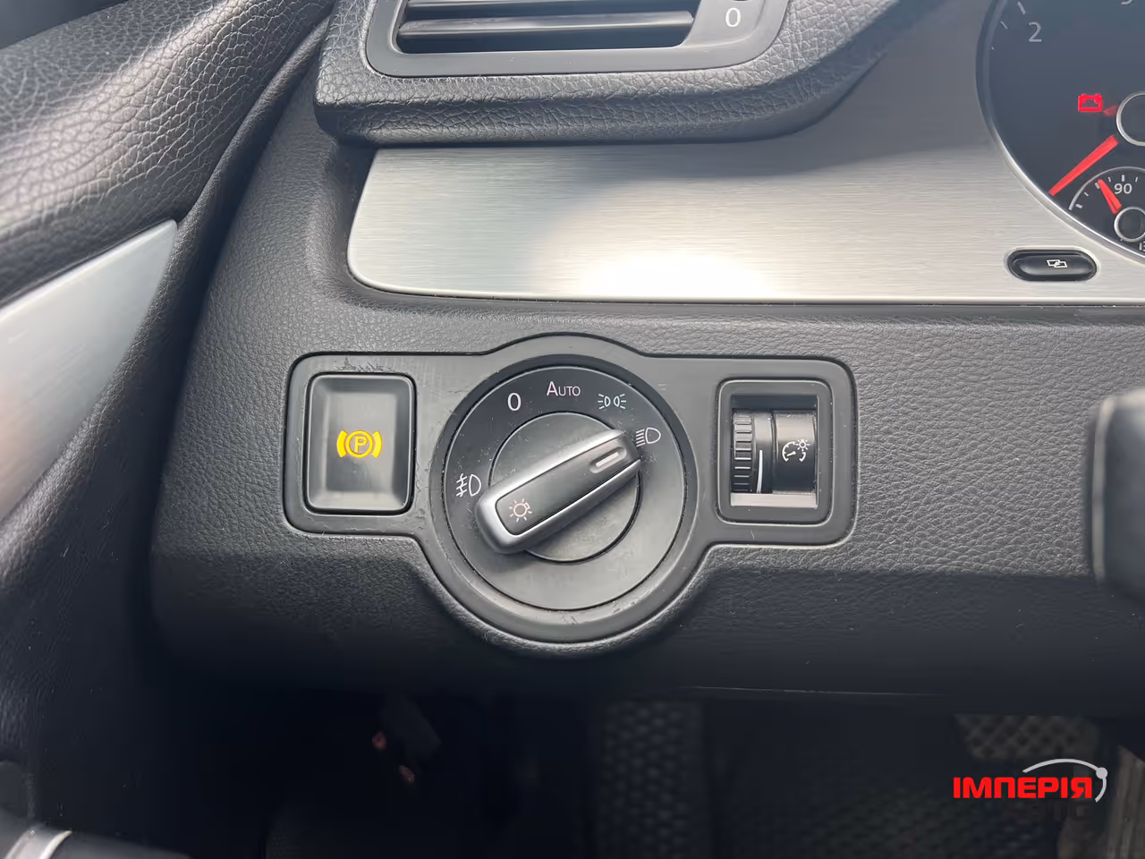 Volkswagen Passat CC - фото 29
