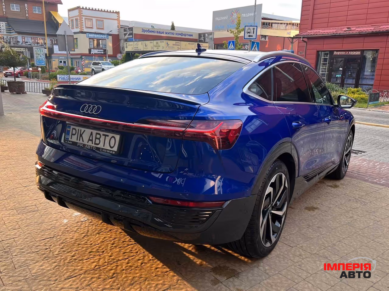Audi Q8 e-tron - фото 8