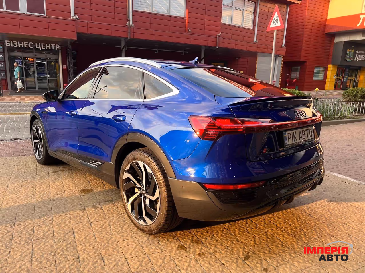 Audi Q8 e-tron - фото 10