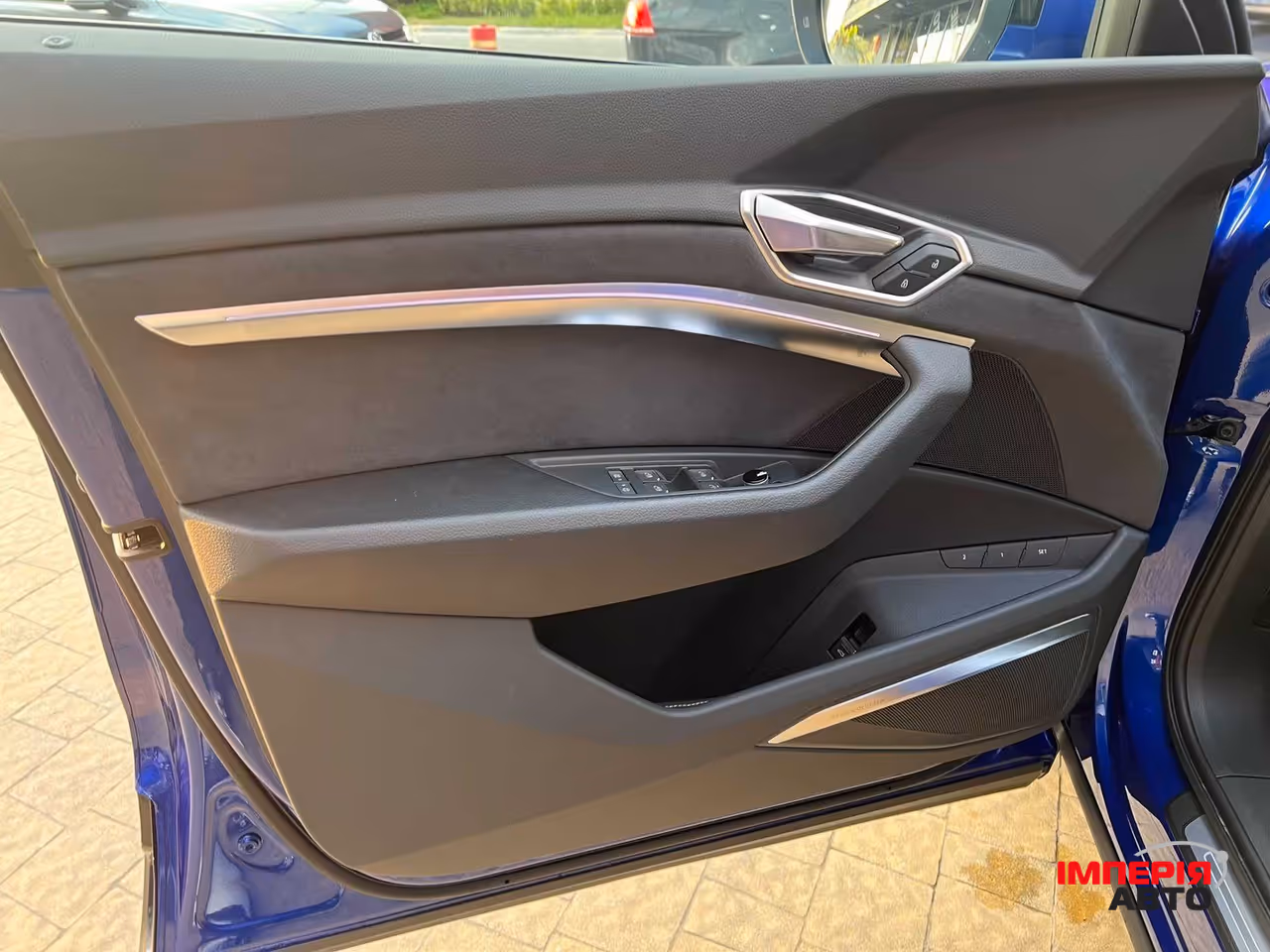 Audi Q8 e-tron - фото 18