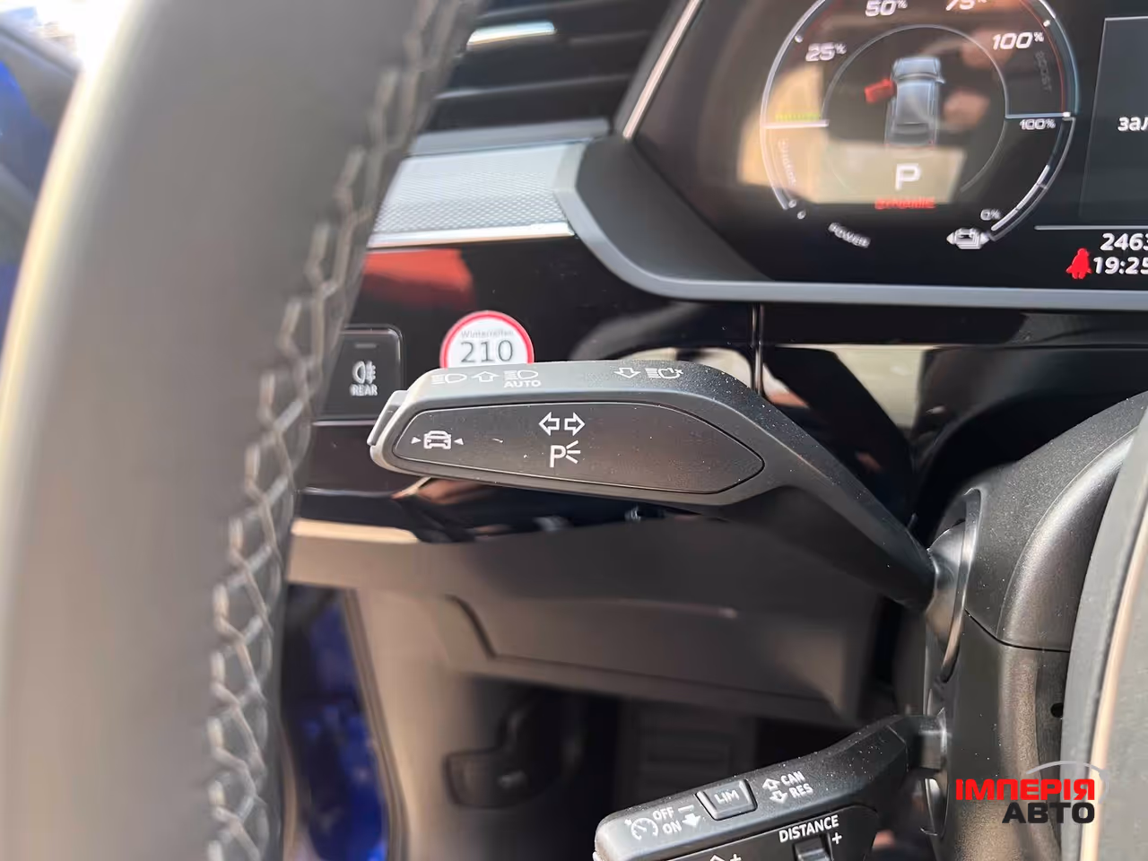 Audi Q8 e-tron - фото 33
