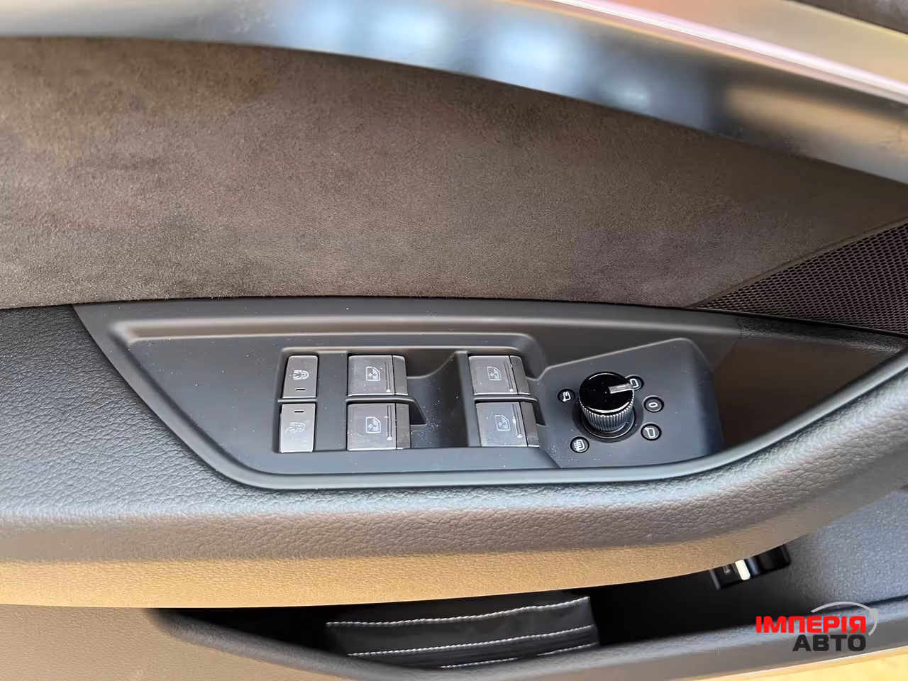 Audi Q8 e-tron - фото 21