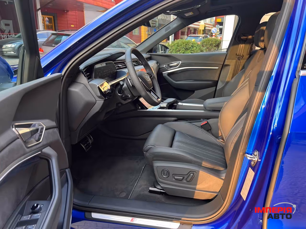 Audi Q8 e-tron - фото 24
