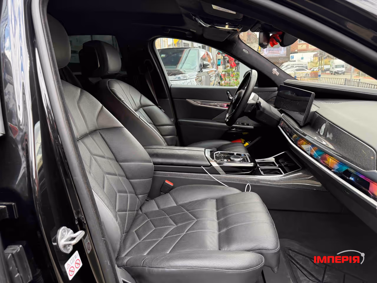 BMW i7 - фото 44