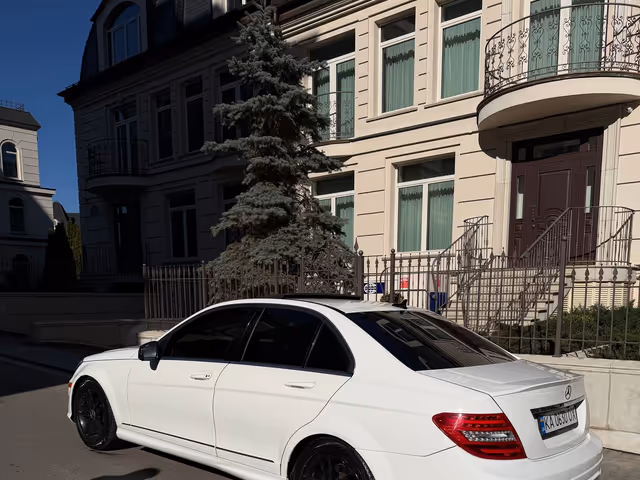 Mercedes-Benz C-Класс - фото 5