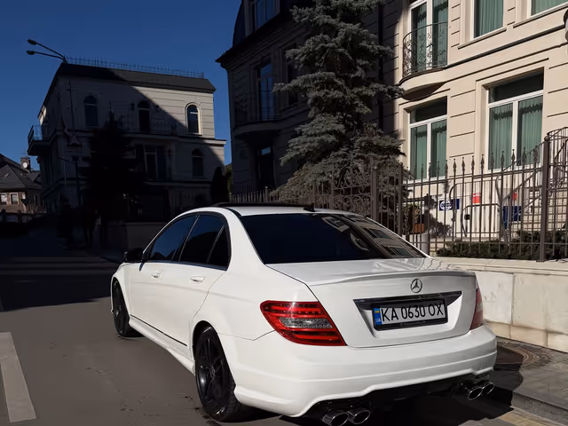 Mercedes-Benz C-Класс - фото 4