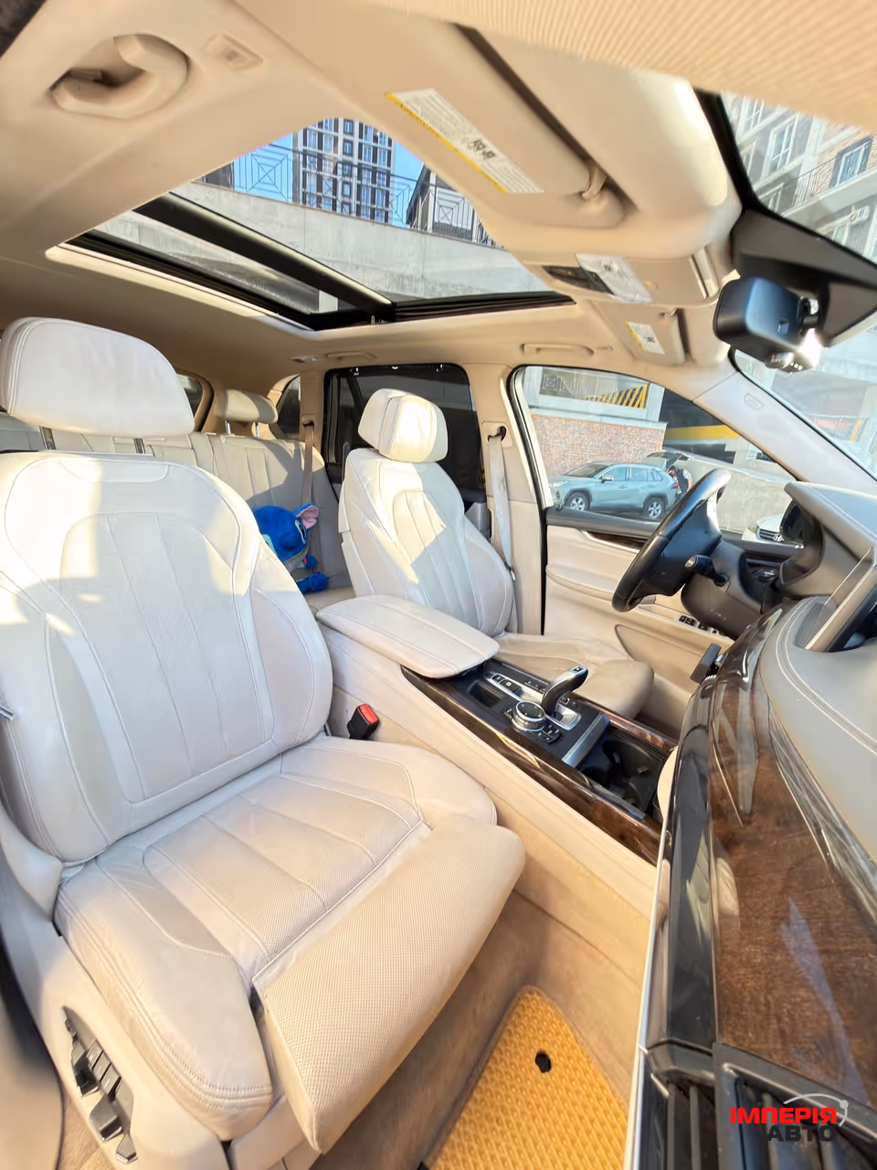 BMW X5 - фото 12