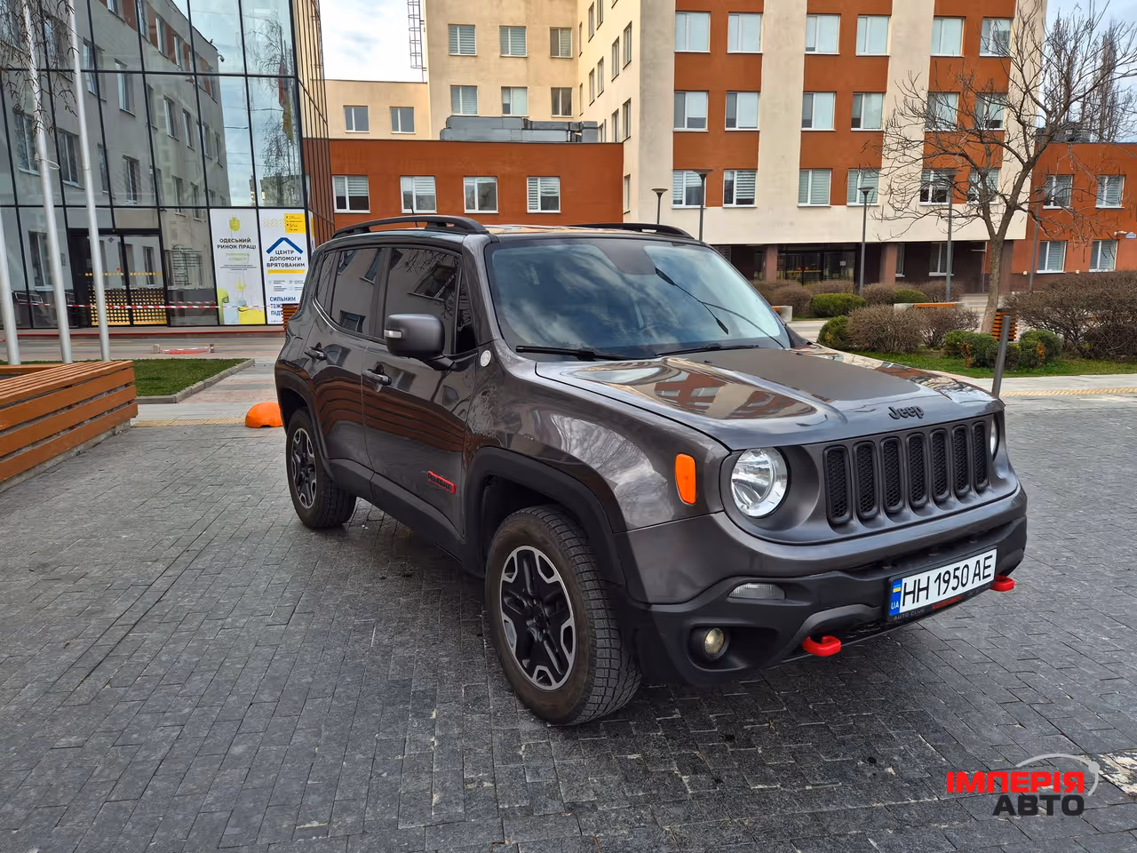 Jeep Renegade - фото 3