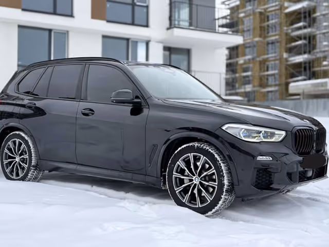 BMW X5 - фото 2