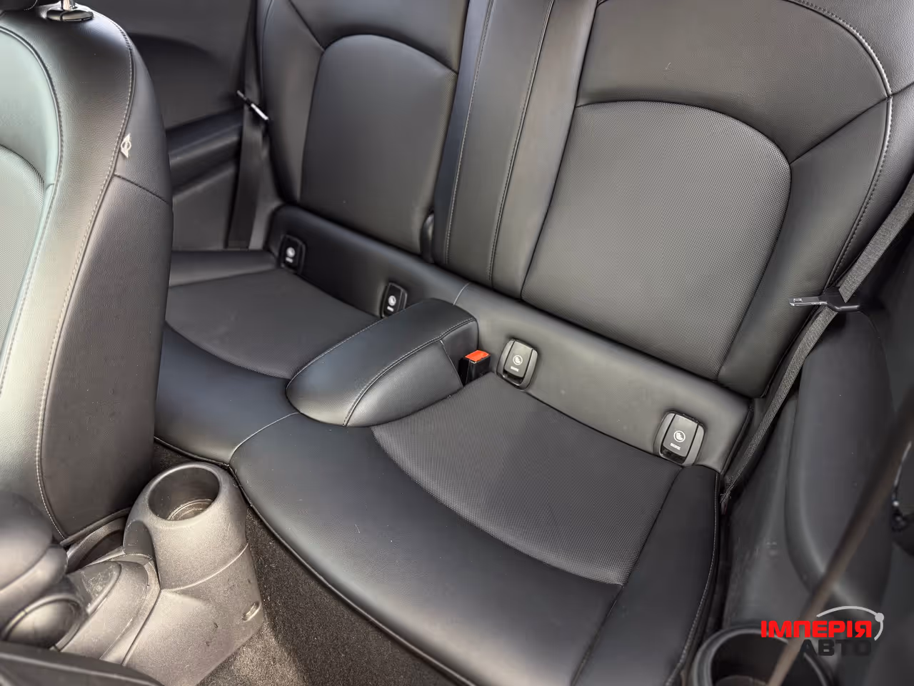 Mini Hatch - фото 15