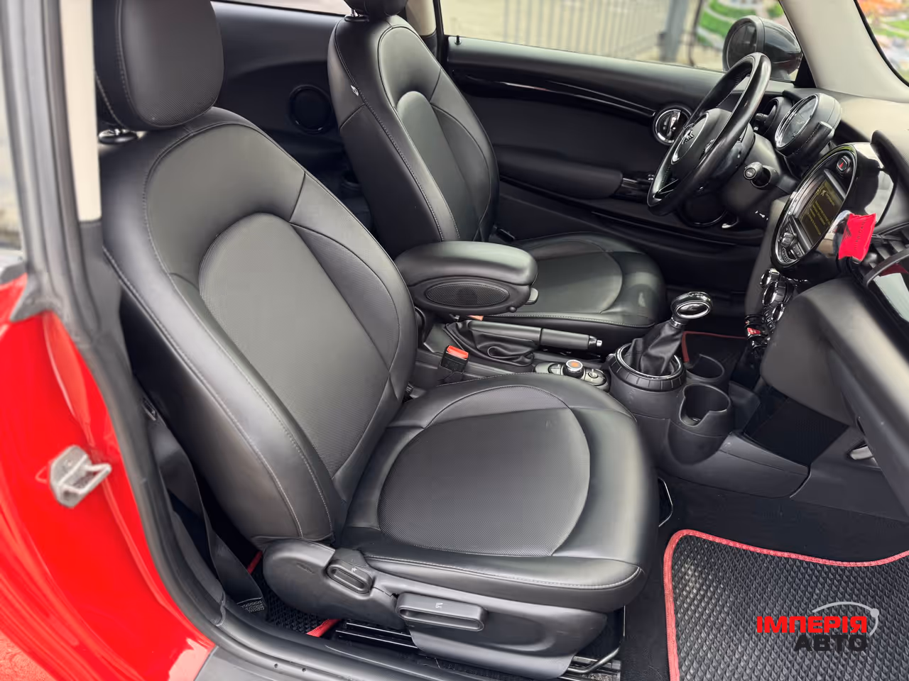 Mini Hatch - фото 16