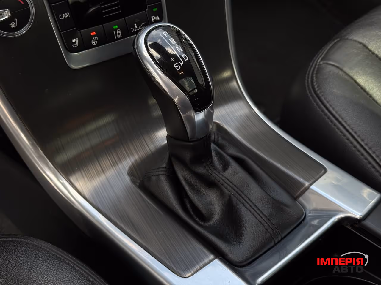 Volvo XC60 - фото 49