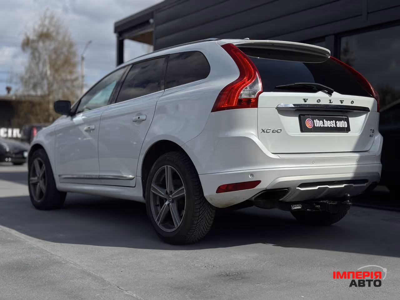 Volvo XC60 - фото 21