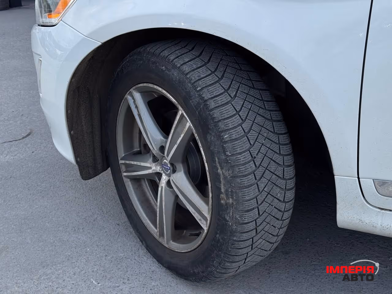 Volvo XC60 - фото 4