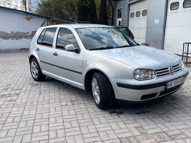 Volkswagen Golf - фото 2