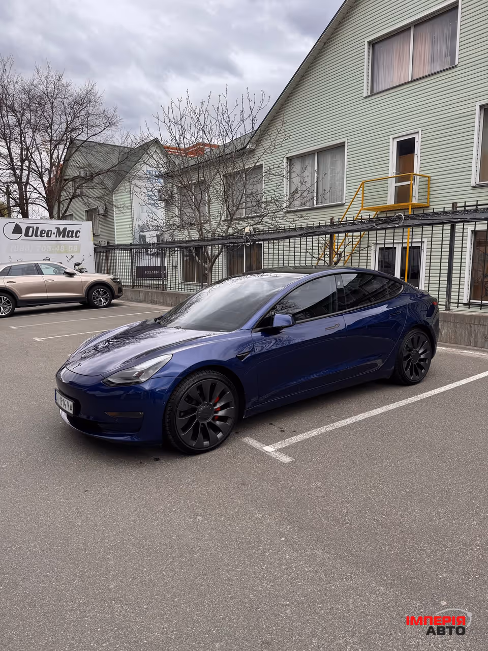 Tesla Model 3 - фото 2