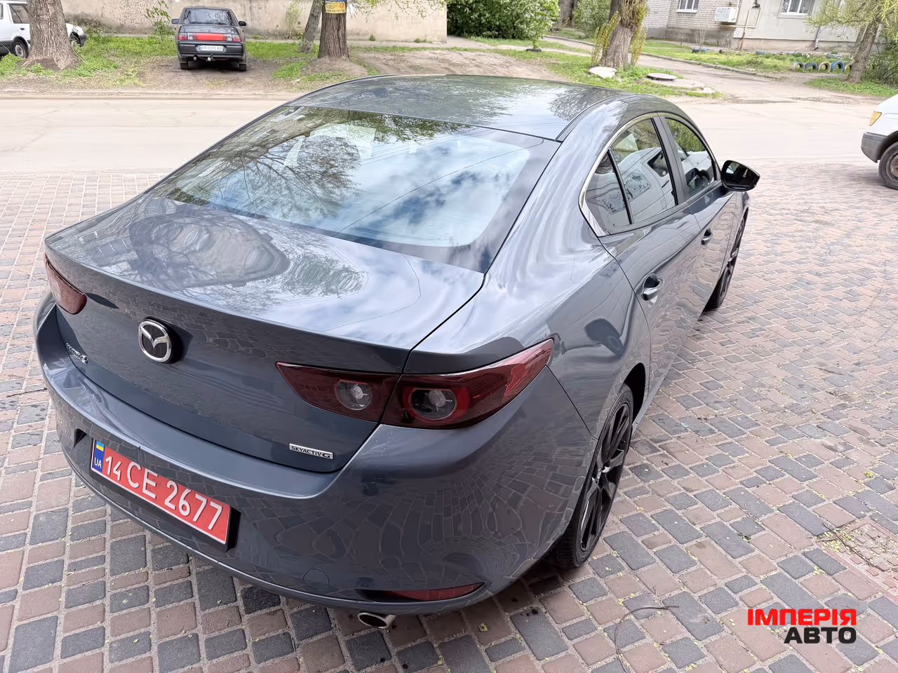 Mazda 3 - фото 9