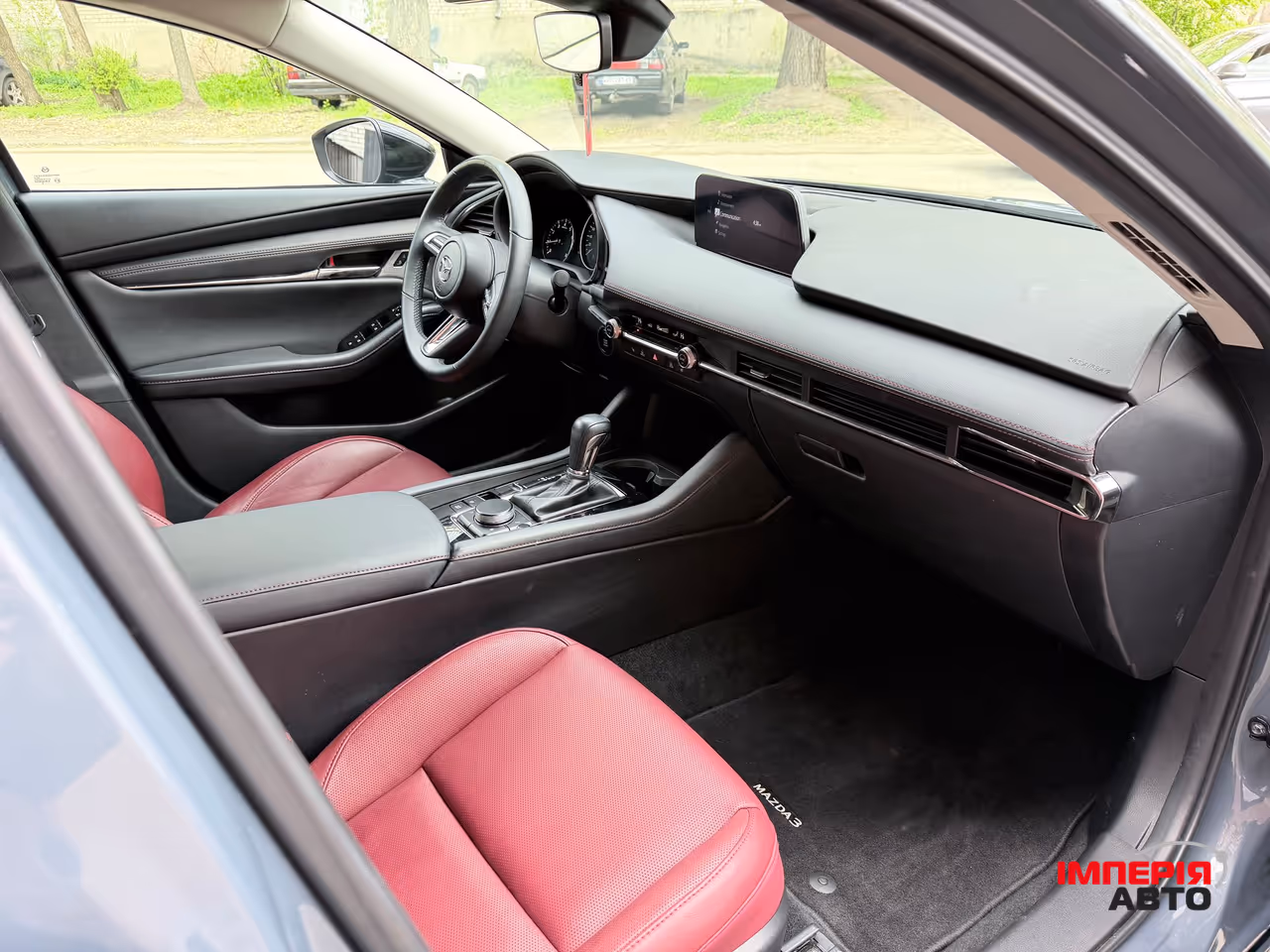 Mazda 3 - фото 14