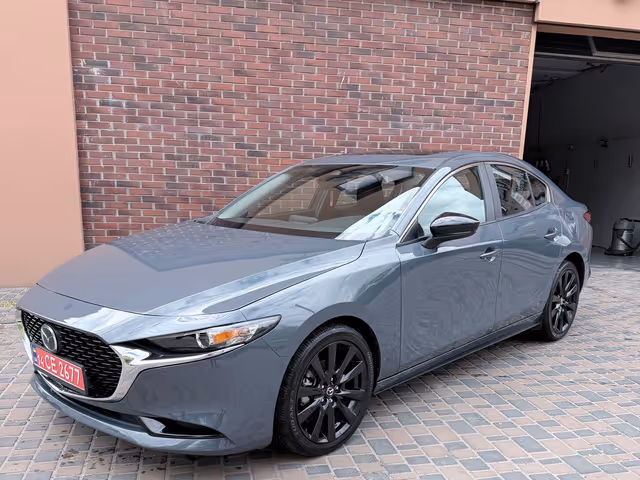 Mazda 3 - фото 3