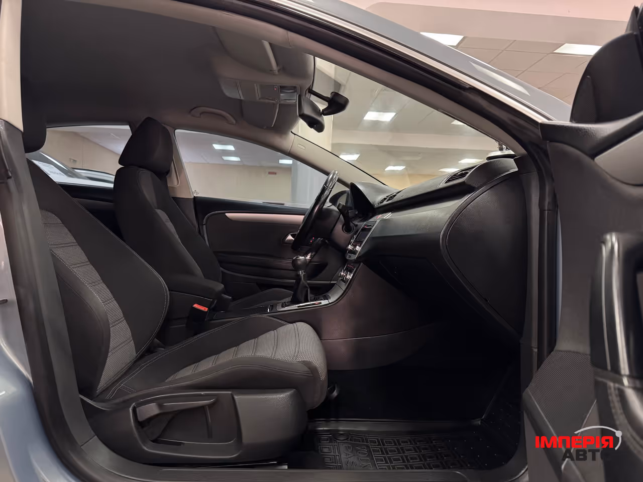 Volkswagen Passat CC - фото 7
