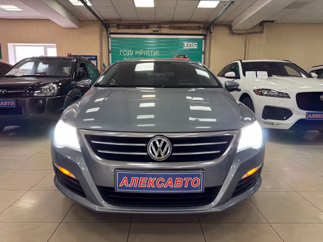 Volkswagen Passat CC - фото 2
