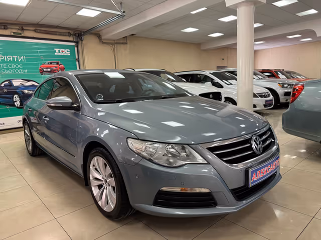 Volkswagen Passat CC - фото 1