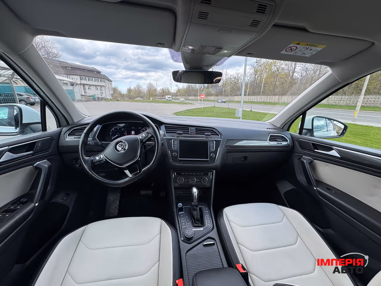 Volkswagen Tiguan - фото 25