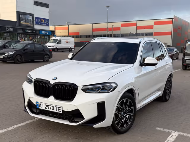 BMW X3 - фото 1
