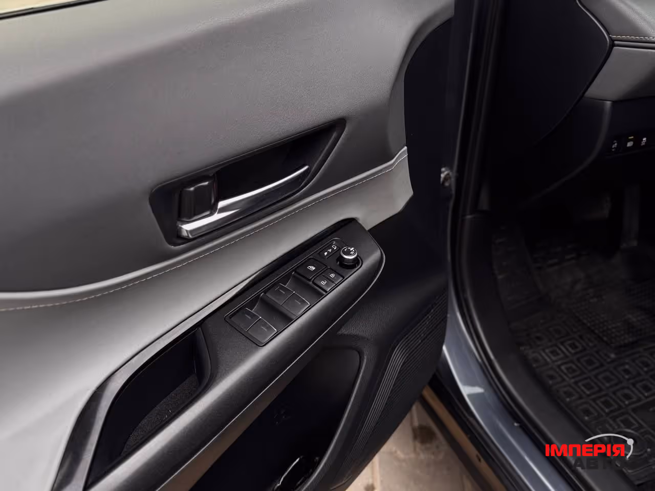 Toyota Venza - фото 5