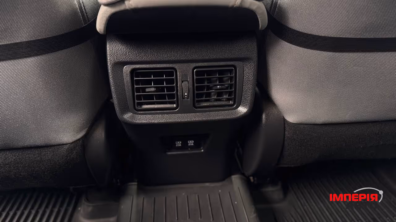 Toyota Venza - фото 11