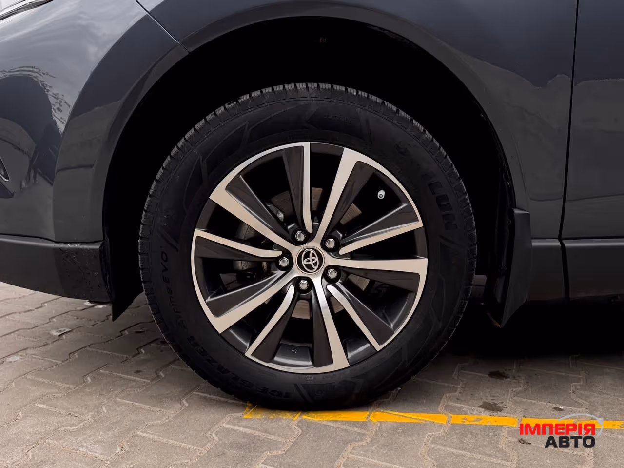 Toyota Venza - фото 3