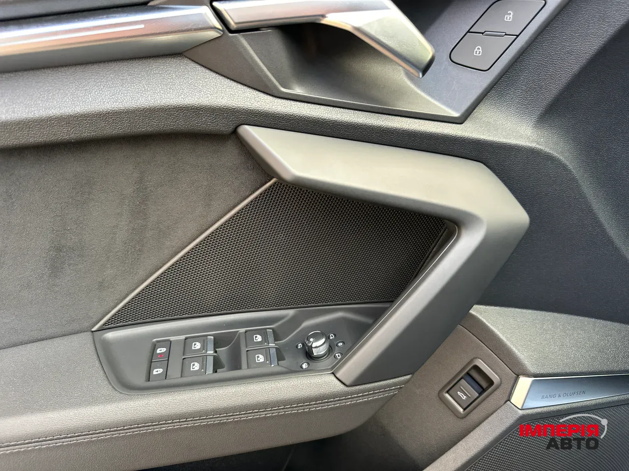 Audi RS 3 - фото 13