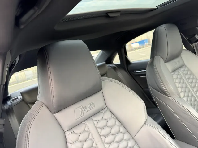 Audi RS 3 - фото 4
