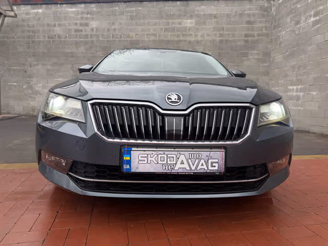 Skoda Superb - фото 2