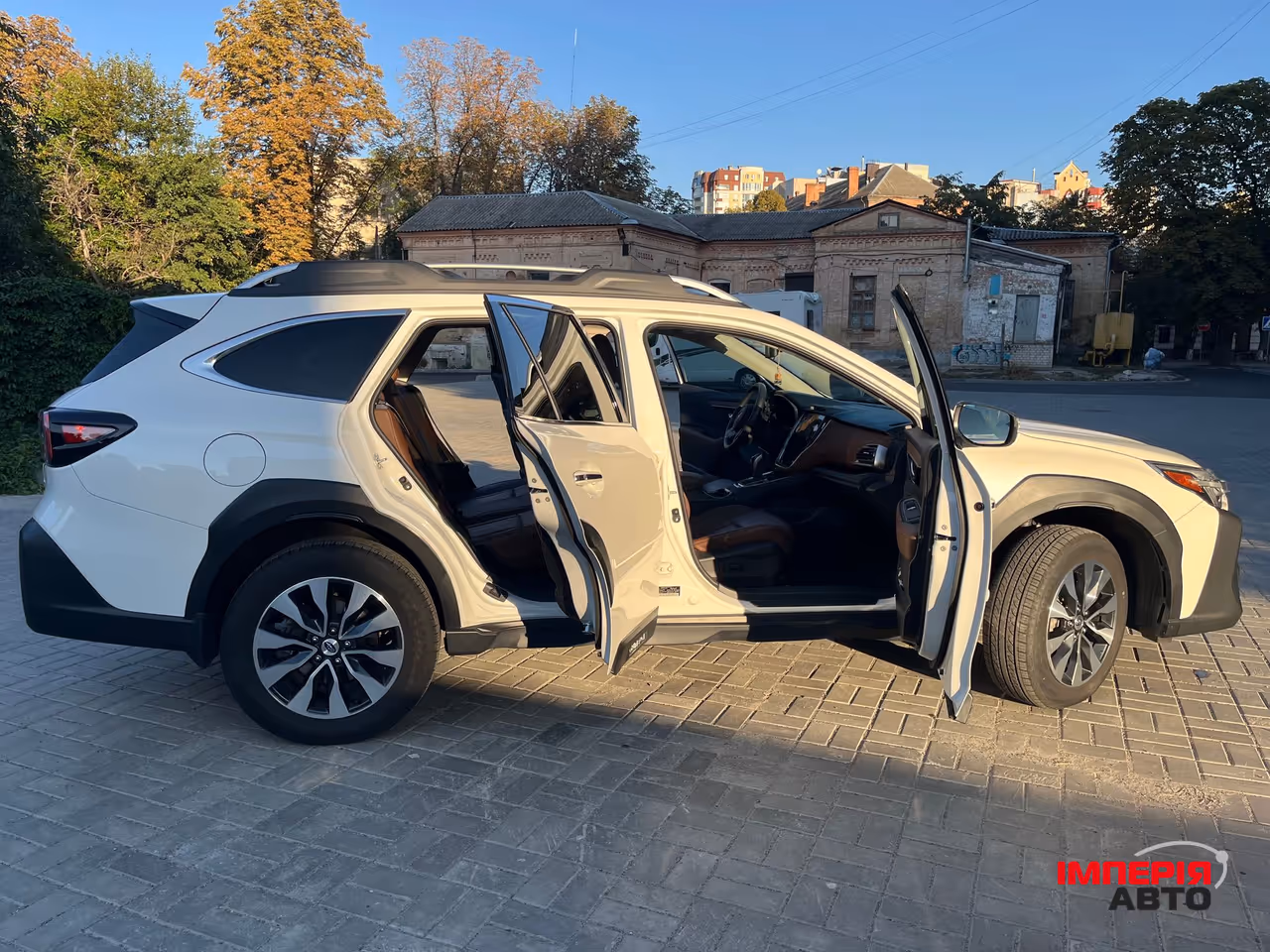 Subaru Outback - фото 2