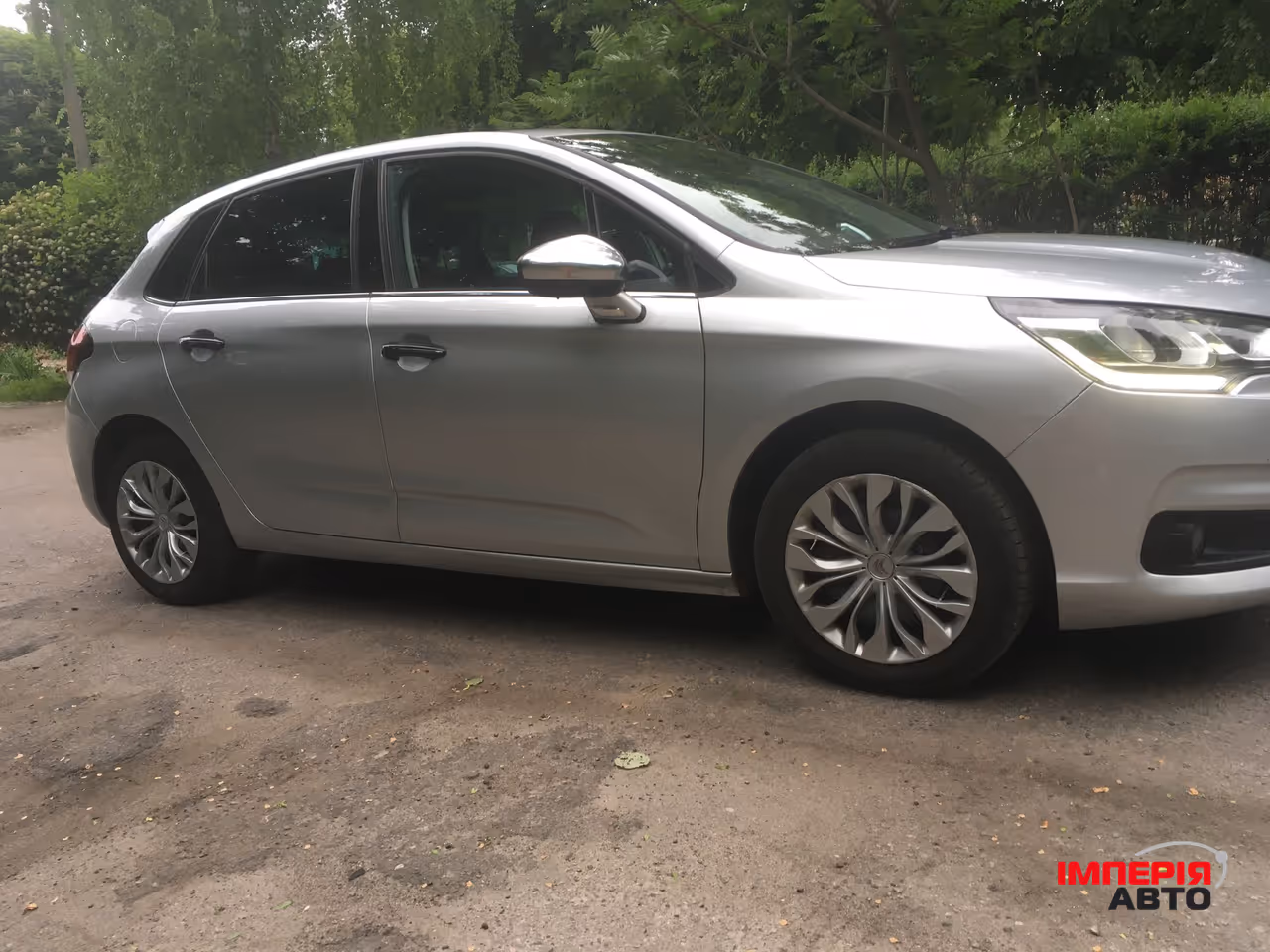 Citroen C4 - фото 11