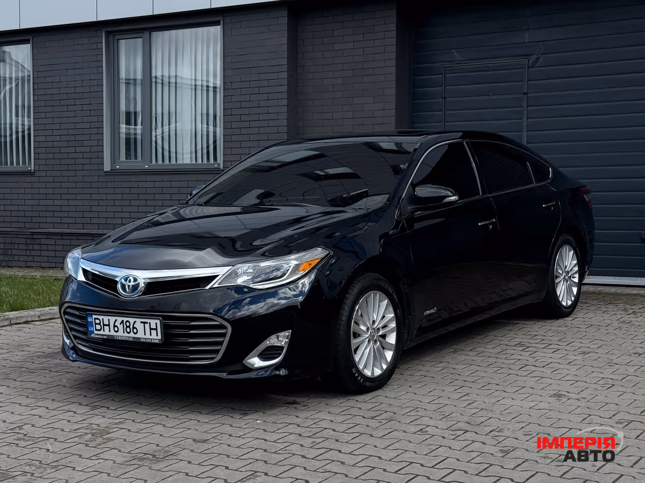 Toyota Avalon - фото 1