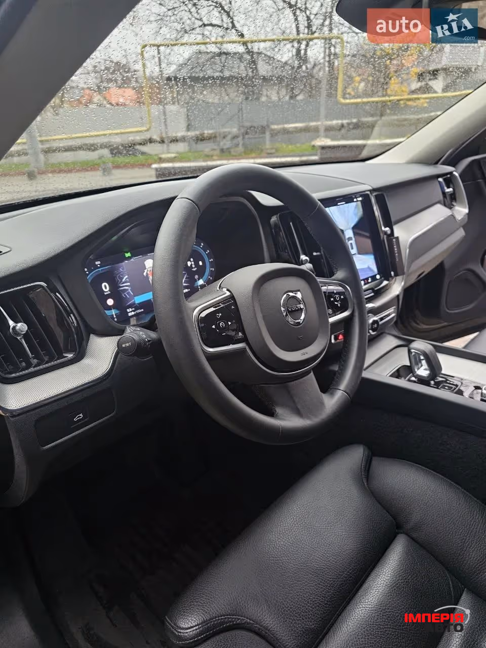 Volvo XC60 - фото 11