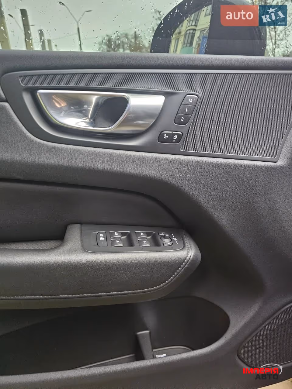 Volvo XC60 - фото 10