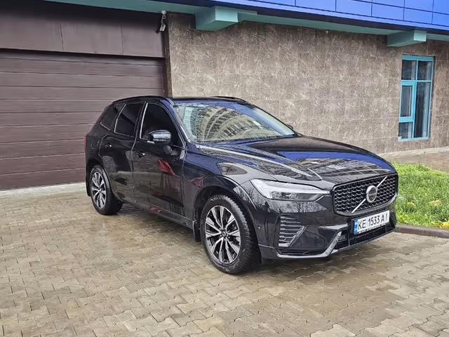 Volvo XC60 - фото 1