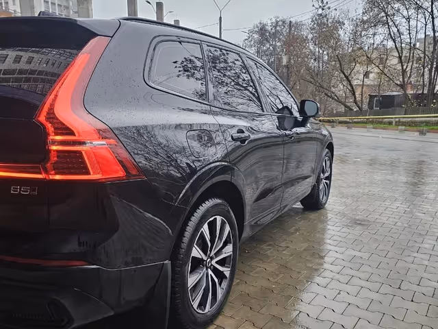 Volvo XC60 - фото 4