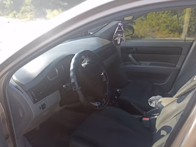Chevrolet Nubira - фото 4