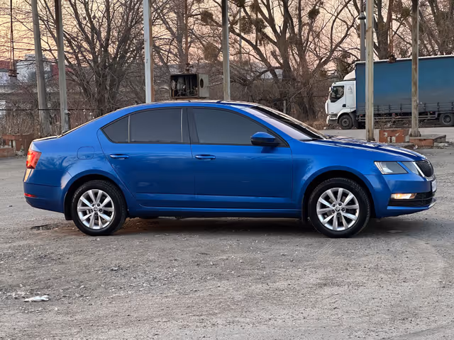 Skoda Octavia - фото 4